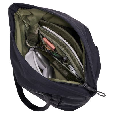 - Thule Paramount Tote 22L