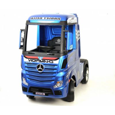   Rivertoys Mercedes-Benz Actros  
