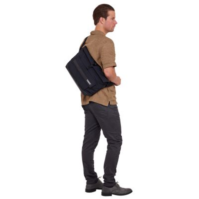    Thule Paramount Crossbody 14L